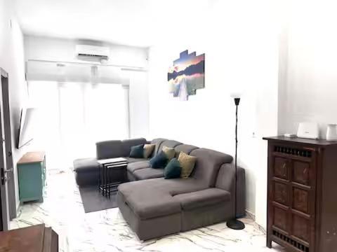 Apartamento En Planta Baja Cerca De La Playa En Бадалона Екстер'єр фото