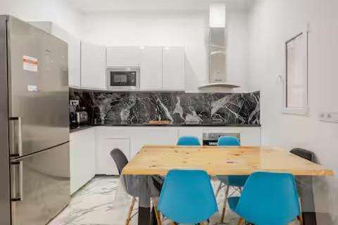 Apartamento En Planta Baja Cerca De La Playa En Бадалона Екстер'єр фото